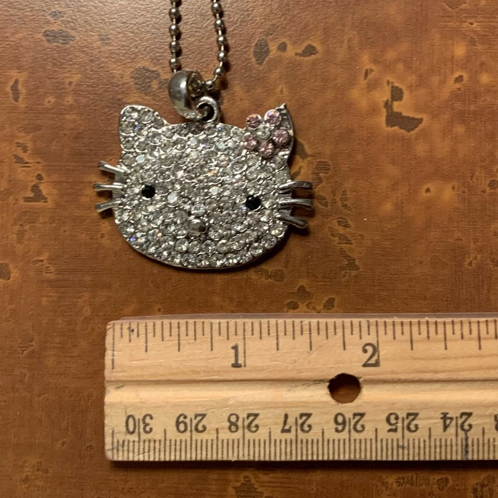 Hello Kitty Necklace - Picture 4 of 6